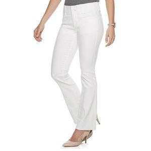 NWT Apt. 9 White Bootcut Tummy Control Mid-Rise Jeans - 18